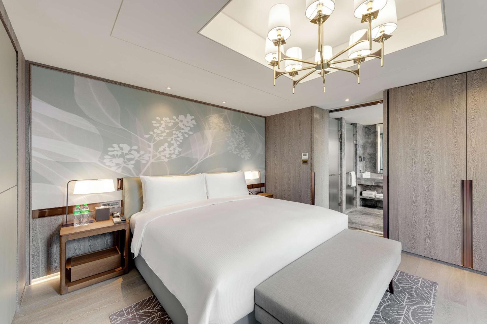 Doubletree By Hilton Taipei Zhongshan Eksteriør billede