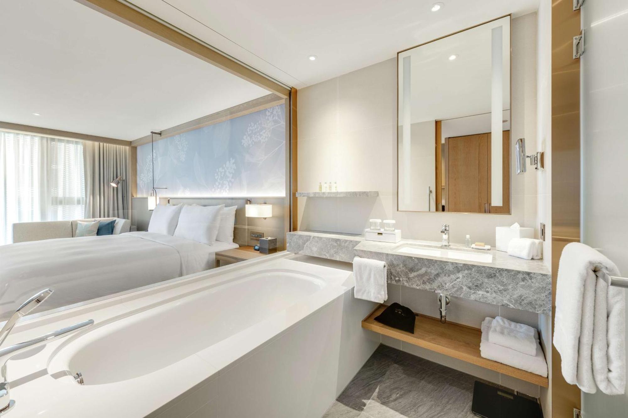 Doubletree By Hilton Taipei Zhongshan Eksteriør billede