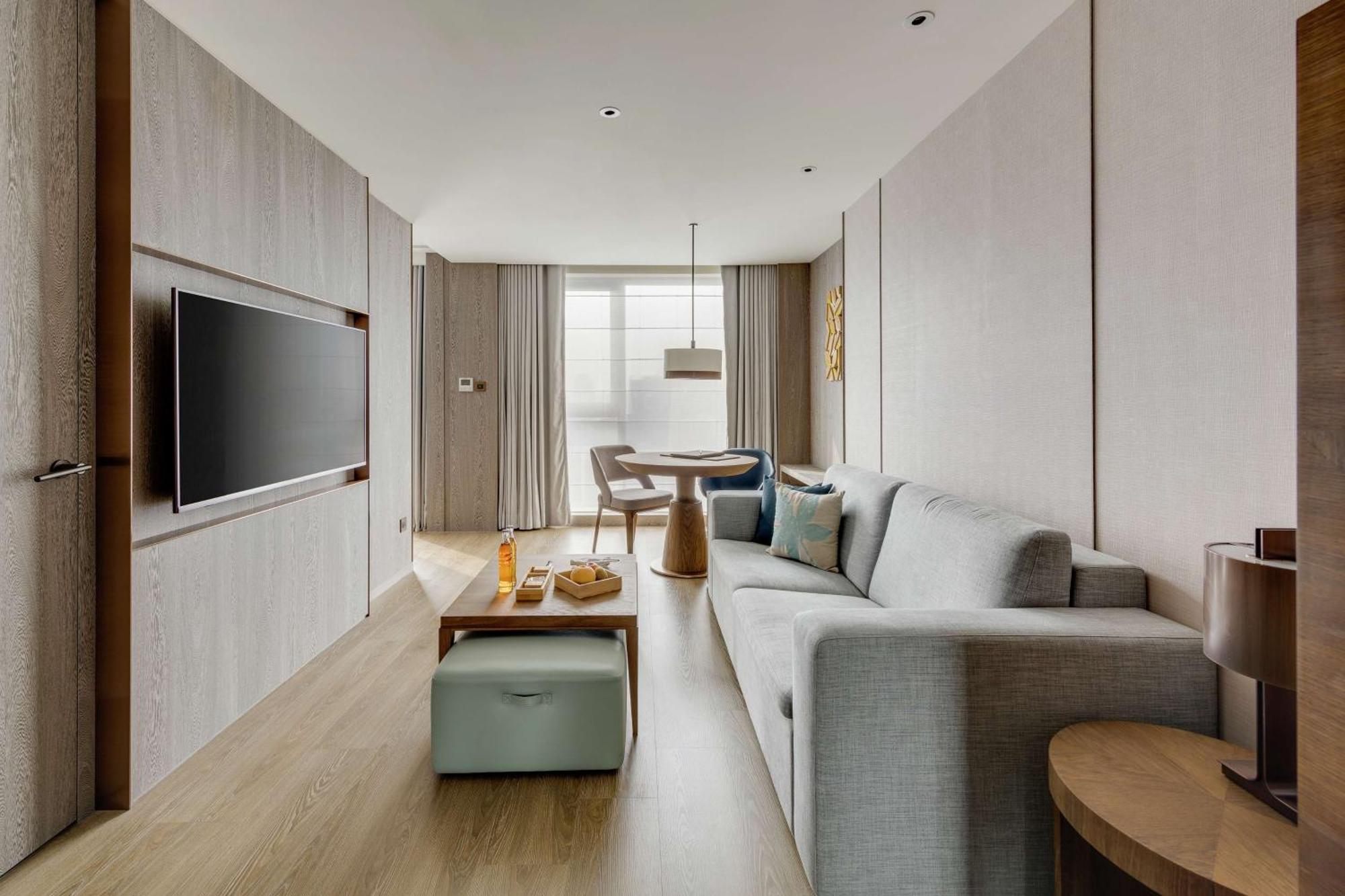 Doubletree By Hilton Taipei Zhongshan Eksteriør billede